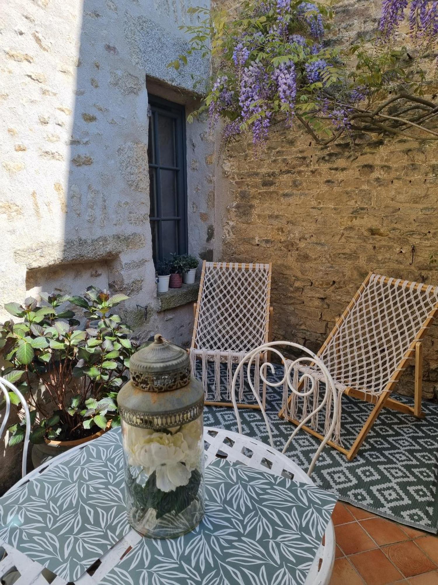 Charmante Maison Ancienne Avec Cour 알랑송 외부 사진
